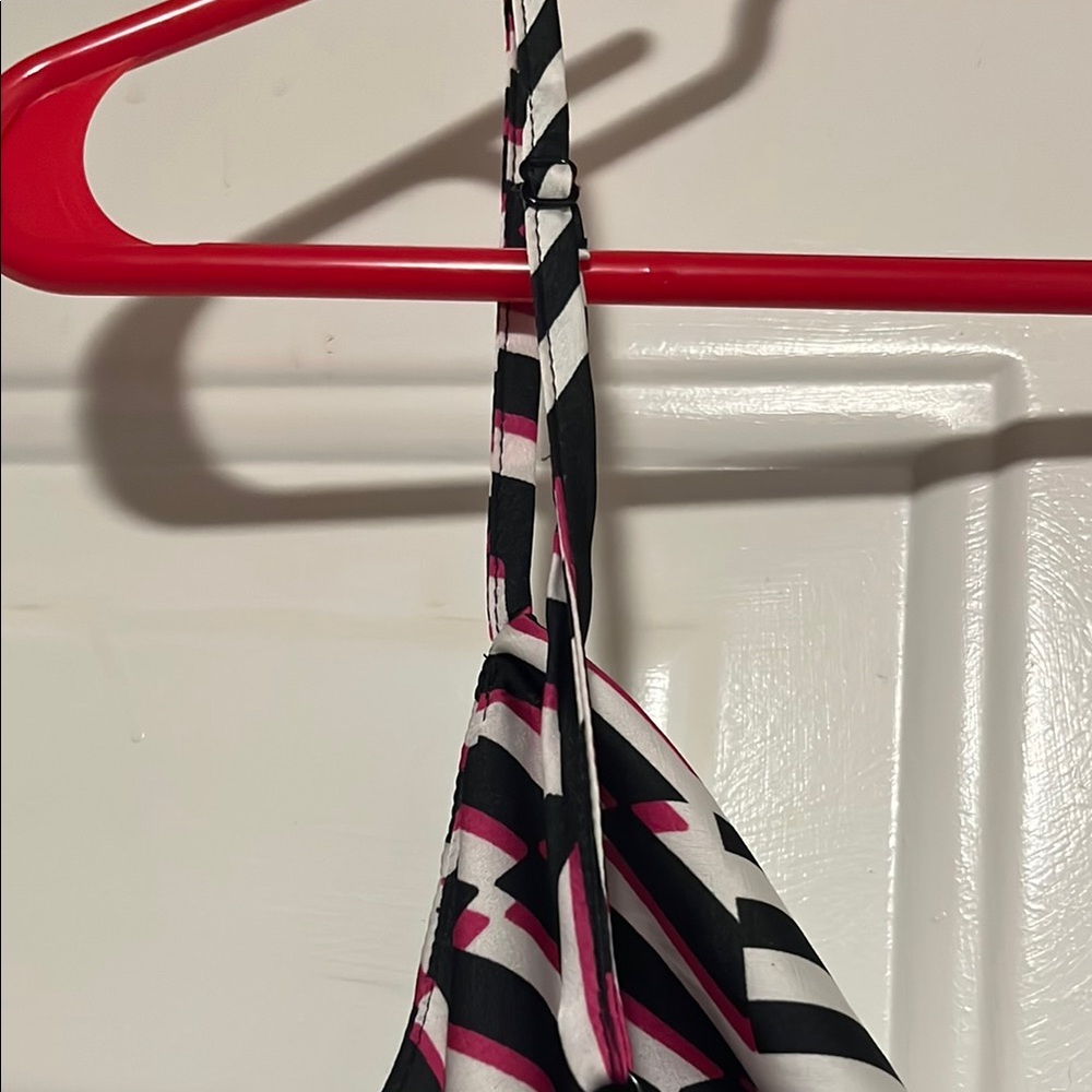 Women's Sexy Maxi Dress - Black,Pink,White - Picture 4 of 4